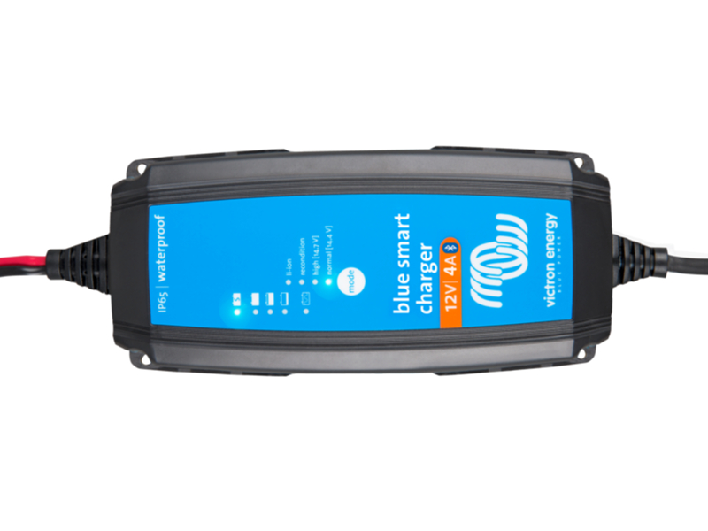 Victron Blue Power IP65 Batterieladegerät, Fahrzeuge 12V/4A-12V/0,8A, DC  Stecker - Akku und Batterien Online-Shop auch für Ihr Motorrad, E-Bike